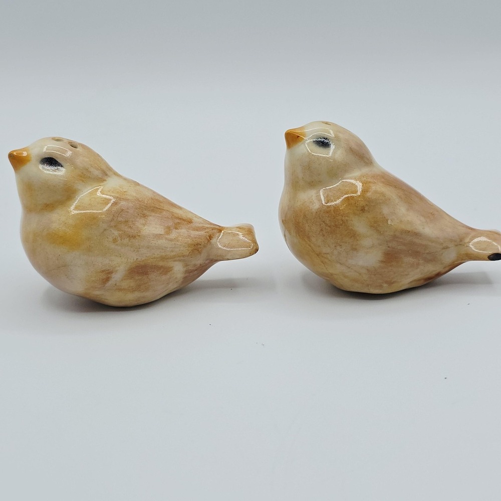 Vtg Beige Bird Salt & Pepper Shakers Ceramic Set Of 2 Small Kitchen Table Decor - Picture 2 of 9